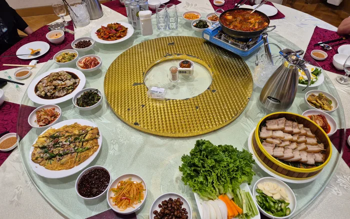 저녁 한 상 차림